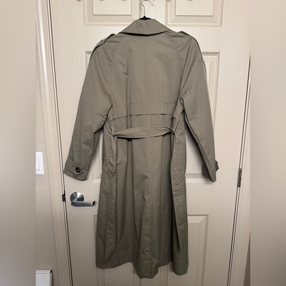Pull & Bear | Double-Breasted Olive Green Trench Coat in Small - Picture 2 of 9